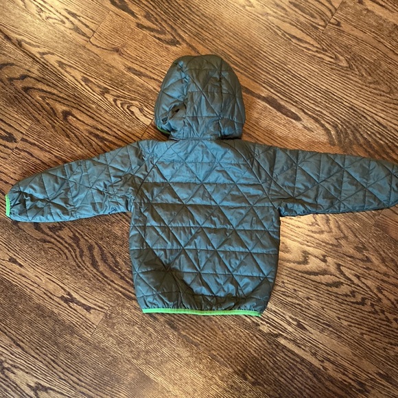 Lightweight Quilted Hooded Patagonia Jacket - Picture 6 of 6